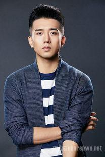 孙绍龙个人资料,才华横溢的年轻演员，演艺事业璀璨星光