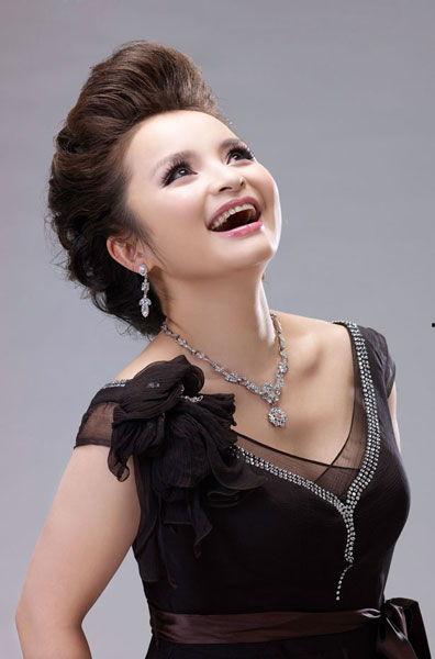 邓英个人资料年龄